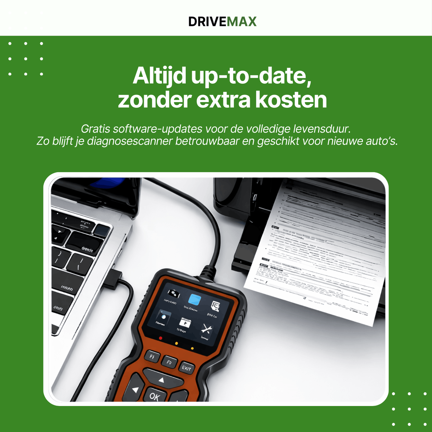 Skaner DriveMax OBD2 podłączony do laptopa obok drukarki z wydrukowanym dokumentem.