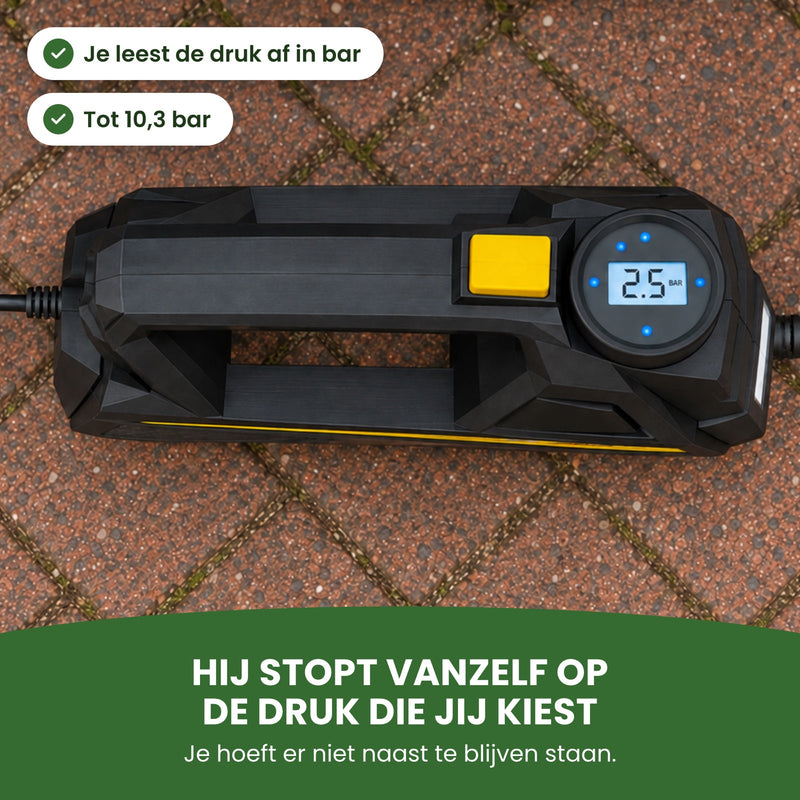 De AirBoost van boven op de klinkers, het display toont 2.5 bar: hij stopt vanzelf op de druk die jij kiest