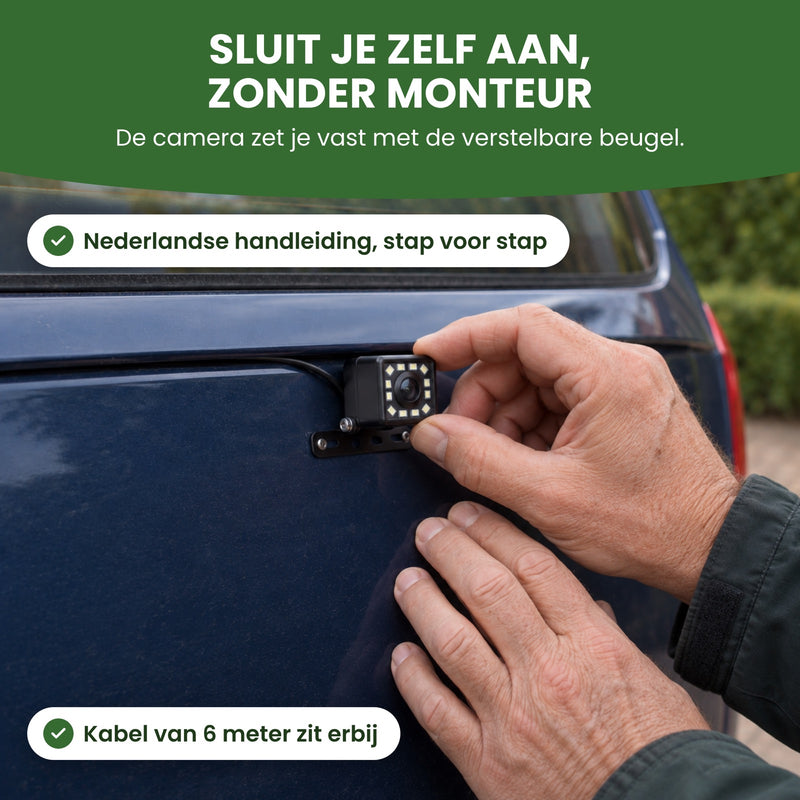 Handen richten de RetroView-camera op de beugel achter op een auto, de kabel loopt weg langs de klep: sluit je zelf aan, zonder monteur